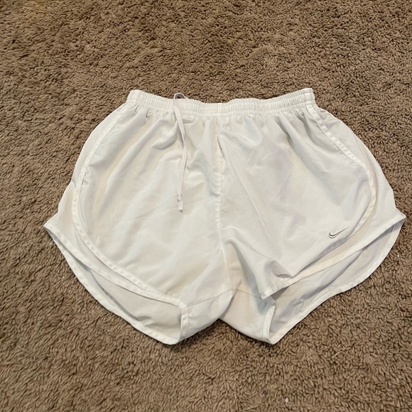 Very cute Nike shorts worn once - Picture 1 of 1